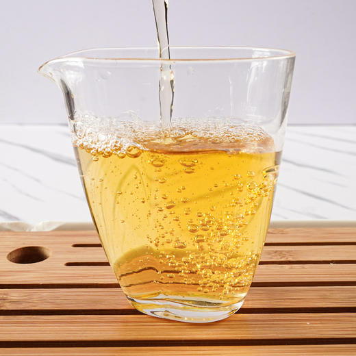 【低于成本价清】润品昌【白茶园】2021头春散茶古茶700易武普洱茶生茶罐装150g 商品图2