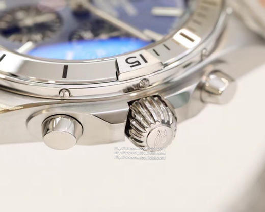 【硬核钢王】GF新品百年灵Chronomat，备受关注的蝴蝶扣辊珠精钢表链因其类似“子弹”的外形被称为“子弹链”。一体式圆滑倒角处理，每一处细节都展现出高辨识度机械美感❕ 商品图5