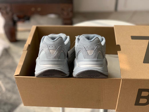 YEEZY BOOST 700-医院蓝 商品图6