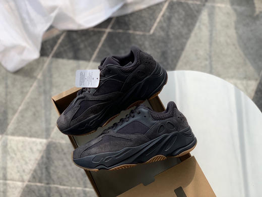 YEEZY BOOST 700-黑武士 商品图1