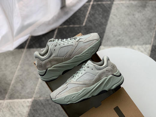 YEEZY BOOST 700-海盐 商品图1