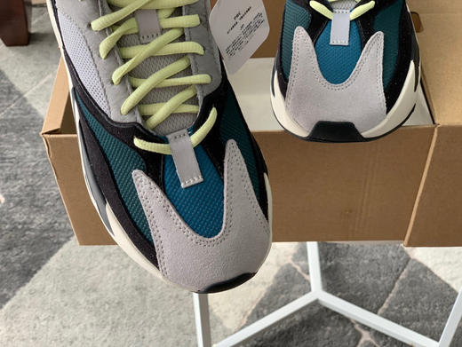 YEEZY BOOST 700-初代 商品图3