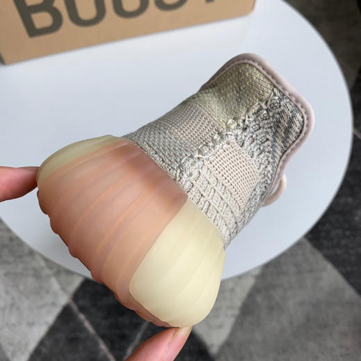 YEEZY BOOST 350 V2 - 拼接满天星 商品图7