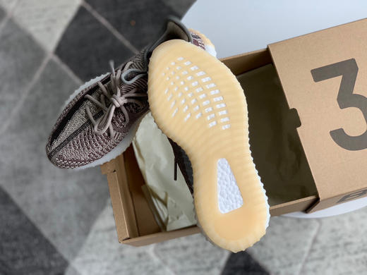 YEEZY BOOST 350 V2 - 卡其灰新芝麻 商品图7