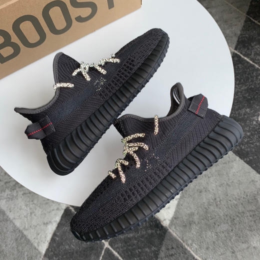 YEEZY BOOST 350 V2 - 黑色天使 商品图8