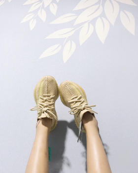 YEEZY BOOST 350 V2 - 芝麻亚洲限定