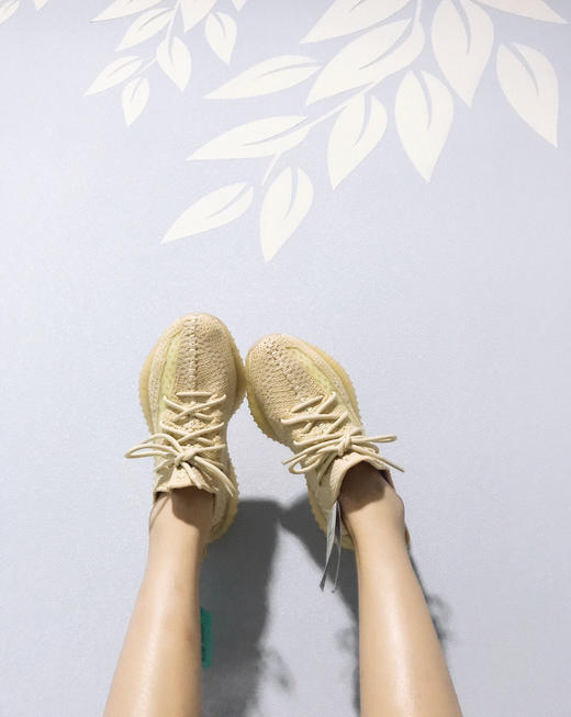 YEEZY BOOST 350 V2 - 芝麻亚洲限定 商品图0