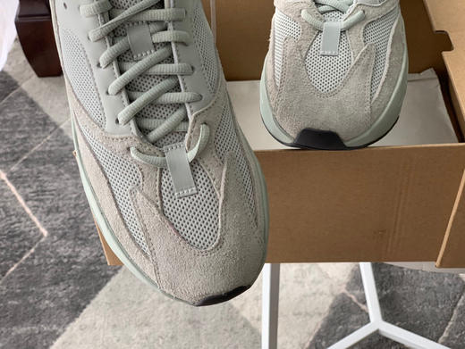 YEEZY BOOST 700-海盐 商品图3