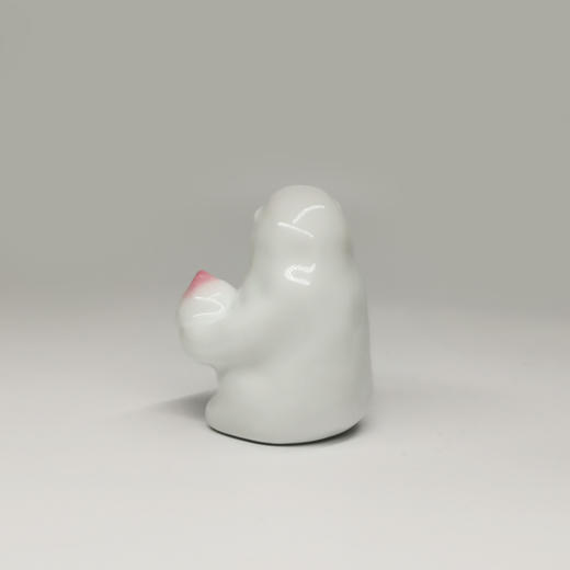 不仁斋 薛继业 陶瓷雕塑系列 己亥年献桃猴 文房摆件 茶宠 商品图1