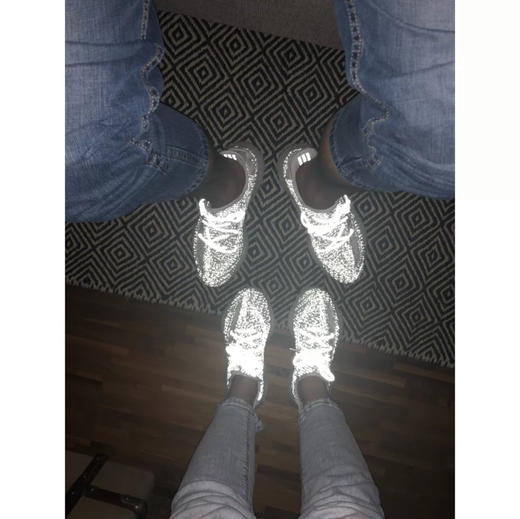 YEEZY BOOST 350 V2 - 白色满天星 商品图1