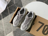 YEEZY BOOST 700-灰白 商品缩略图2