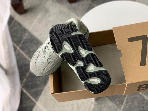 YEEZY BOOST 700-海盐 商品图6