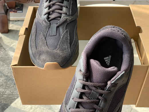 YEEZY BOOST 700-黑武士 商品图5