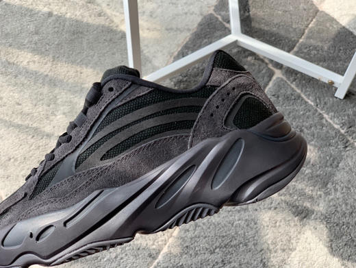YEEZY BOOST 700-黑魂 商品图4