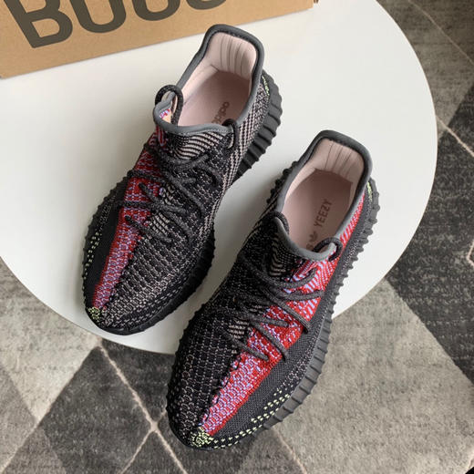 YEEZY BOOST 350 V2 - 黑红拼接满天星 商品图4