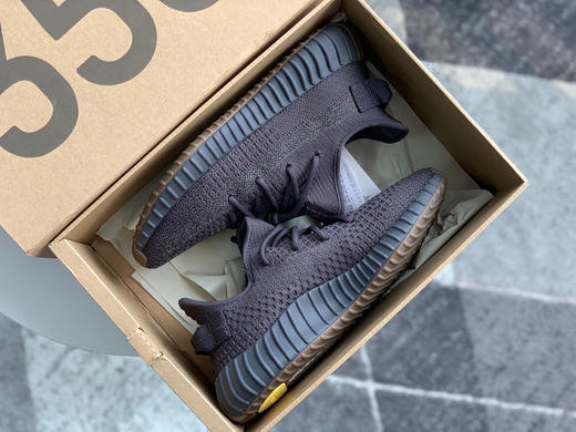 YEEZY BOOST 350 V2 - 黑生胶侧透满天星 商品图7