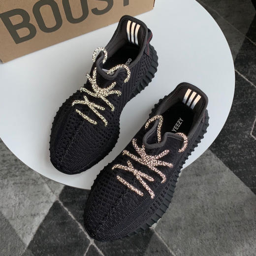 YEEZY BOOST 350 V2 - 黑色天使 商品图7