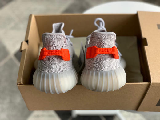 YEEZY BOOST 350 V2 - 尾灯 商品图3