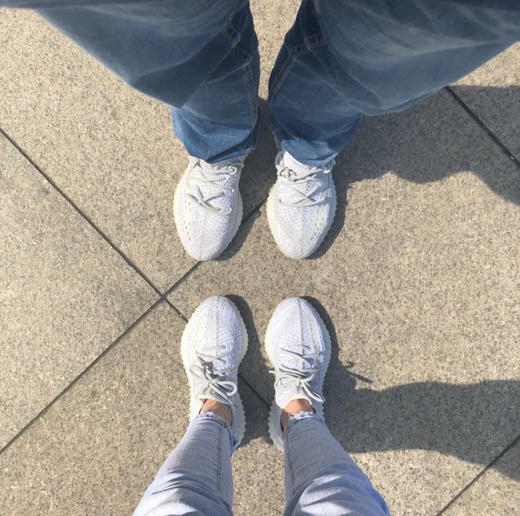 YEEZY BOOST 350 V2 - 白色满天星 商品图2