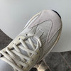 YEEZY BOOST 700-奶白 商品缩略图3
