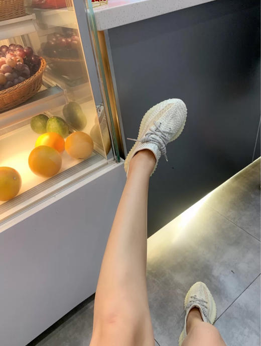 YEEZY BOOST 350 V2 - 芝麻 商品图1