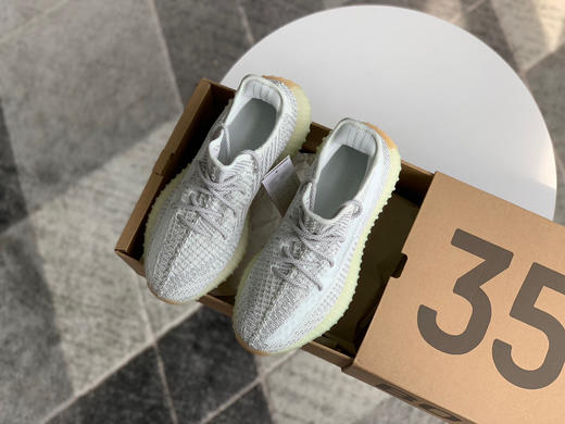YEEZY BOOST 350 V2 - 灰满天星 商品图7