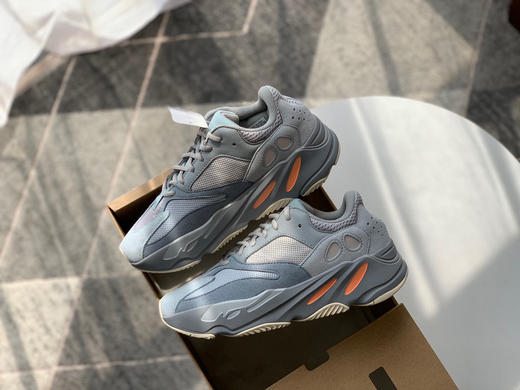 YEEZY BOOST 700-惯性 商品图0