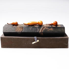 不仁斋薛继业专款铸铜仿真葫芦笔搁笔架