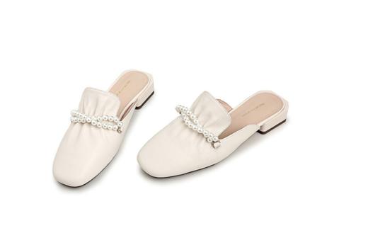 舒适百搭 | TA家珍珠穆勒凉拖鞋 商品图1