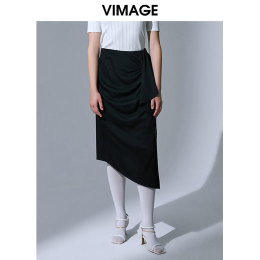 VIMAGE纬漫纪舒适显瘦黑色修身开叉半身裙中长款不规则半裙V1506106 商品图0