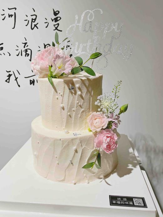 宫崎骏的夏天，迷你小双层的鲜花蛋糕，因鲜花购买季节不同，花材或有部分调整，可私信客服后下单，或留言告诉我们蛋糕主人年龄喜好，私人订制 商品图7