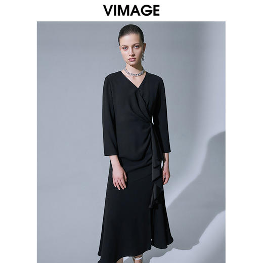 VIMAGE纬漫纪V领设计感小众收腰气质裙子连衣裙V1507111 商品图1