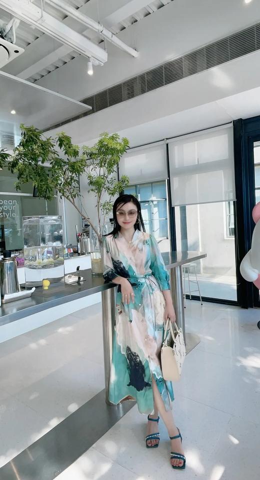 【断码特惠不退换】花花品质生活-花痴力荐｜yi线品牌代工厂定制款 -孔雀蓝丝绸牛皮一字珍珠凉鞋 商品图10