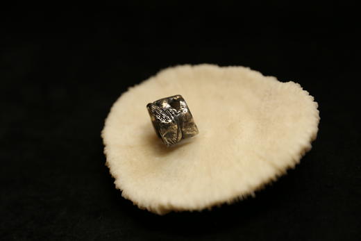 CHEZ BOQUE 原创手工925银抽象造型戒指 - 黑瞳 商品图4