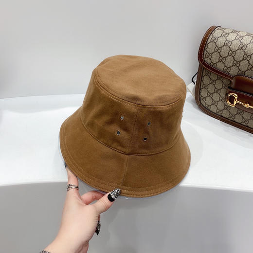 CELINE思琳春夏新款气孔棉布渔夫帽-咖色 商品图5