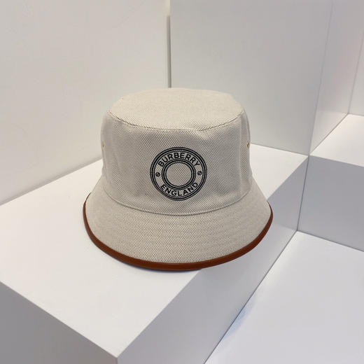 Burberry渔夫帽男女通用 商品图4
