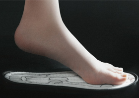  穿了30年的鞋才知道，鞋里加一物，舒服得能上天！ 