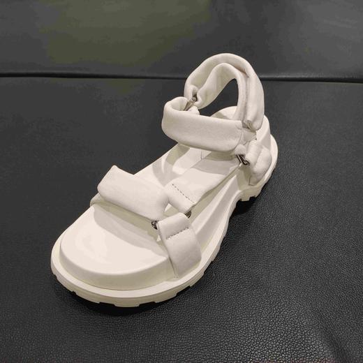 lFGJ 6132 时尚厚底休闲沙滩凉鞋 商品图0