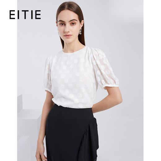EITIE爱特爱夏季新款时尚洋气波点雪纺显瘦泡泡袖小上衣女T恤6213912 商品图0