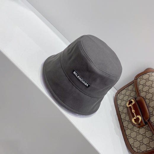 BALENCIAGA巴黎世家新款纯棉小檐渔夫帽-炭灰 商品图3