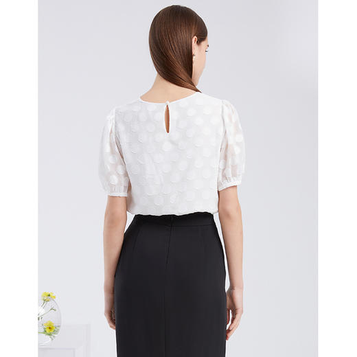 EITIE爱特爱夏季新款时尚洋气波点雪纺显瘦泡泡袖小上衣女T恤6213912 商品图3