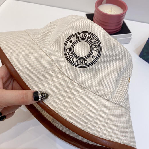 Burberry渔夫帽男女通用 商品图7