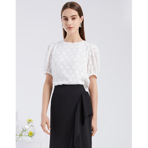 EITIE爱特爱夏季新款时尚洋气波点雪纺显瘦泡泡袖小上衣女T恤6213912 商品图2