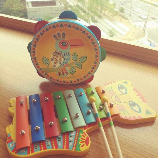 djeco曼波音乐系列尤克里里，猫铁琴，变色龙小鼓，摇铃，拨浪鼓 商品图5