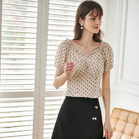 欧芮儿杏色雪纺衫女夏短袖2021新款气质泡泡袖重工小花垂坠感上衣