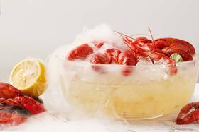  好吃到真上头，这个小龙虾能吃出微醺的感觉 