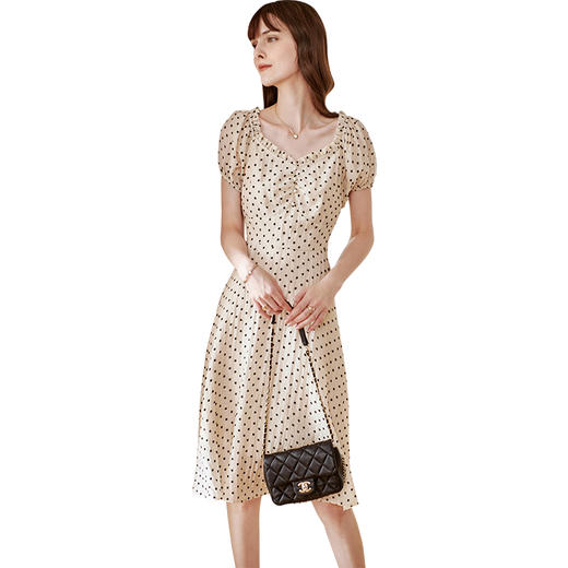 欧芮儿杏色连衣裙新款2021收腰显瘦泡泡袖重工植绒小花法式裙 商品图3