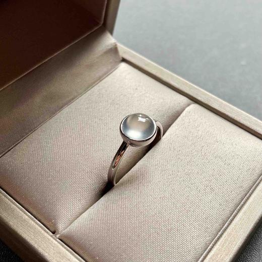 高冰到玻璃种翡翠蛋面戒指18k白金镶嵌 商品图2