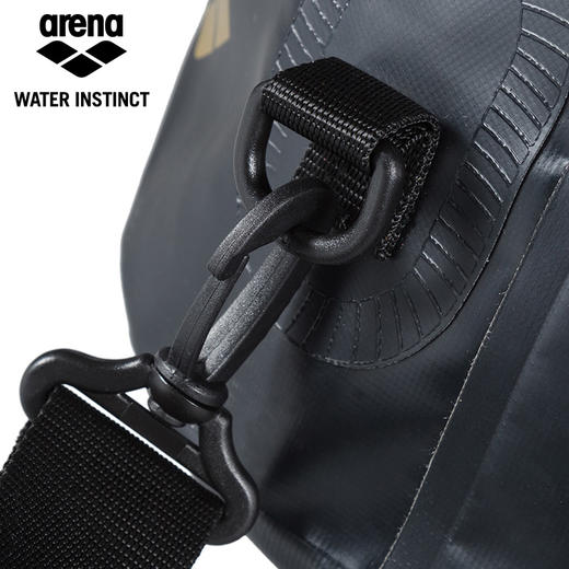 Arena/阿瑞娜大容量游泳运动桶包时尚防水印花便携旅行单肩包 商品图2