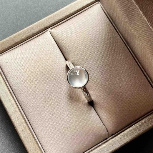 高冰到玻璃种翡翠蛋面戒指18k白金镶嵌 商品图4